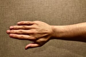 【男の清潔感は腕から！】大和市で腕脱毛ならRASHINDO大和店｜完全都度払い＆最安水準！